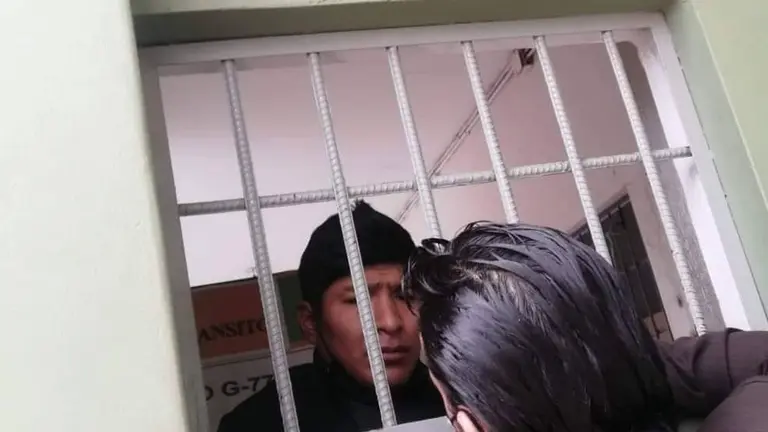 Javier Copa, en celdas, ya en Bolivia. La Fiscal&iacute;a apunta contra &eacute;l y lo considera como el principal sospechoso de la muerte de Viviana. RRSS