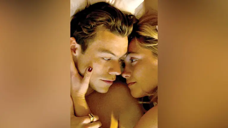El p&oacute;ster de la pel&iacute;cula "No te preocupes cari&ntilde;o". INFOBAE