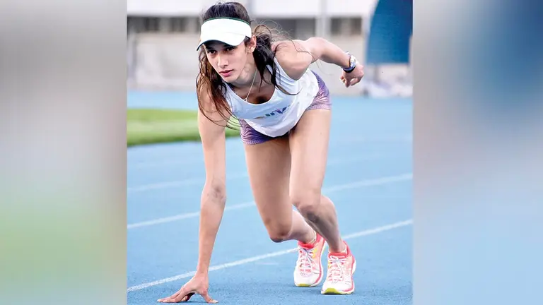 La cochabambina Leticia Arispe, en un entrenamiento en el F&eacute;lix Capriles. DICO SOL&Iacute;S