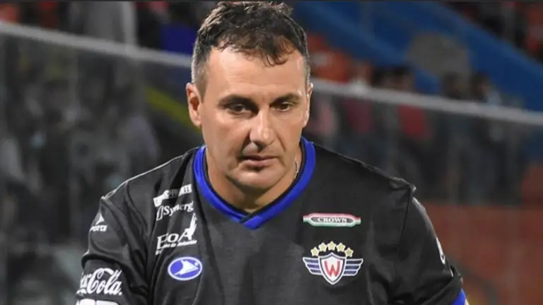 El entrenaador de arqueros Sergio Migliaccio en su paso por Wilstermann.