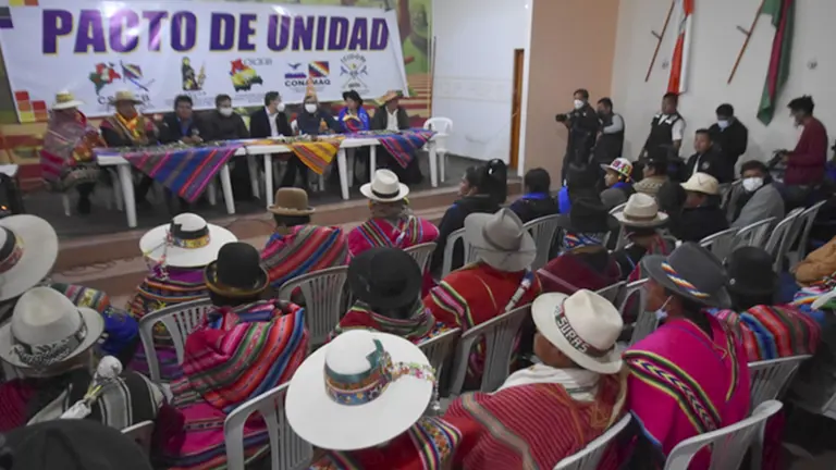 Imagen referencial a una reuni&oacute;n del Pacto de Unidad./ Urgente.bo