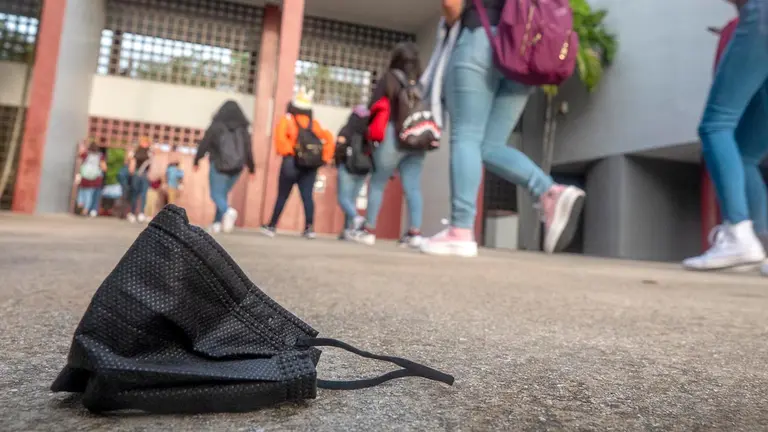 Los niveles de educaci&oacute;n en EE.UU. retroceden tres d&eacute;cadas por la pandemia./ EFE