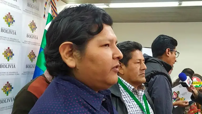 Dirigentes de los microempresarios de Santa Cruz se pronunciaron en La Paz.