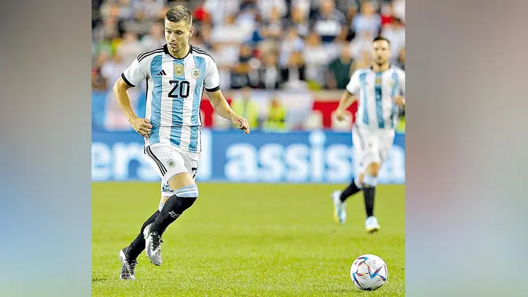 Giovani Lo Celso traslada la pelota en un cotejo anterior de la Albiceleste. INSTAGRAM LO CELSO