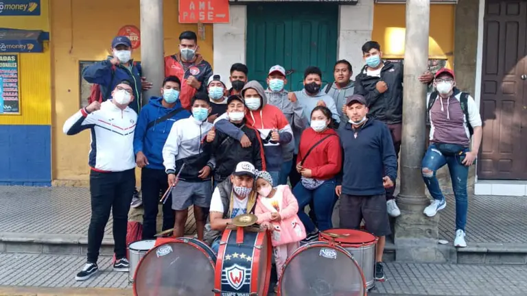 Foto de archivo de la Banda del Aviador, parte de la barra de Wilstermann. FACEBOOK BANDA DEL AVIADOR OFICIAL