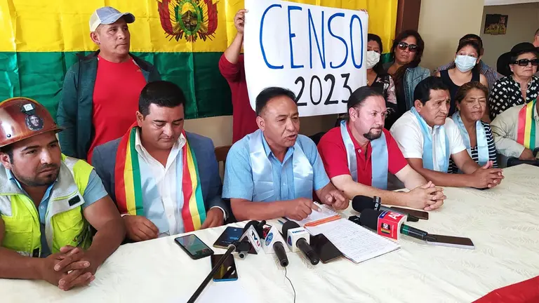 Activistas y algunos dirigentes crean Comit&eacute; Interinstitucional en Cochabamba. Dico Sol&iacute;s