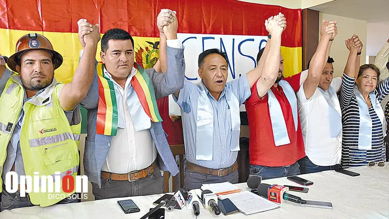 Representantes de diferentes sectores que hacen al comit&eacute; interinstitucional, este 9 de noviembre. DICO SOL&Iacute;S