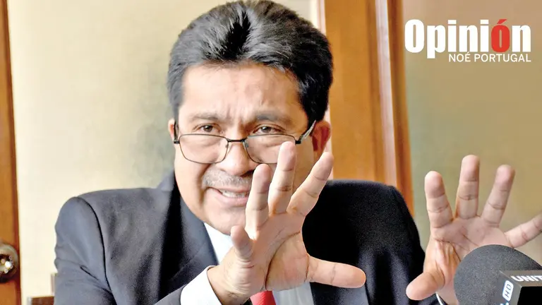 Julio Torrico, segundo vice de Wilstermann, se dirige a los medios de comunicación. NOÉ PORTUGAL