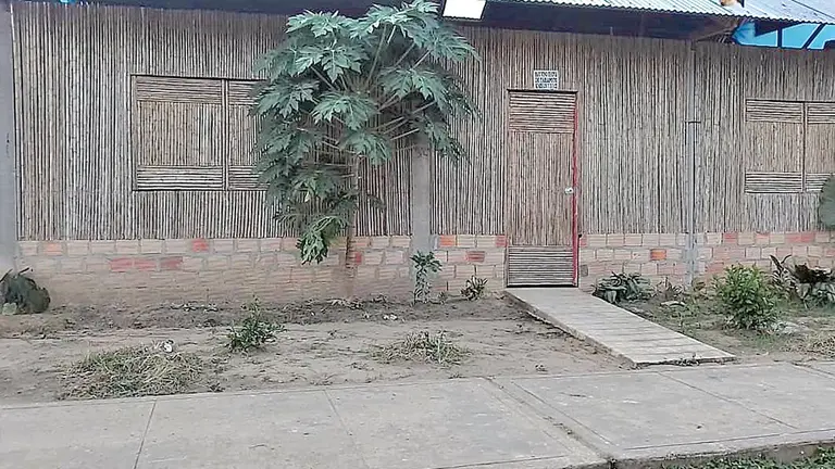 La casa donde fue encontrado el cuerpo sin vida de Felicidad Pizarro. IQUITOS TE INFORMA PRIMERO