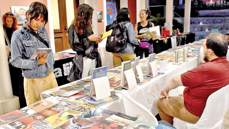 Propuestas literarias en la feria "Enjambre de libros". NO&Eacute; PORTUGAL