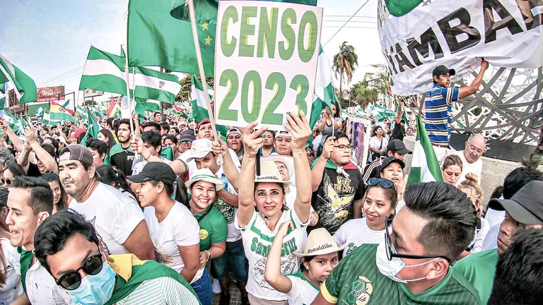 Miles de personas participaron del Cabildo cruce&ntilde;o el pasado domingo. APG