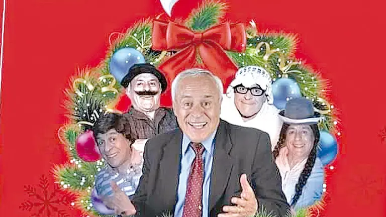 Santalla y sus personajes en la caja de un panet&oacute;n.  DAVID SANTALLA