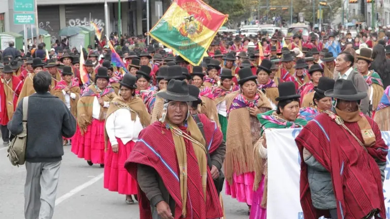 Ponchos Rojos, movilizados en La Paz. RRSS