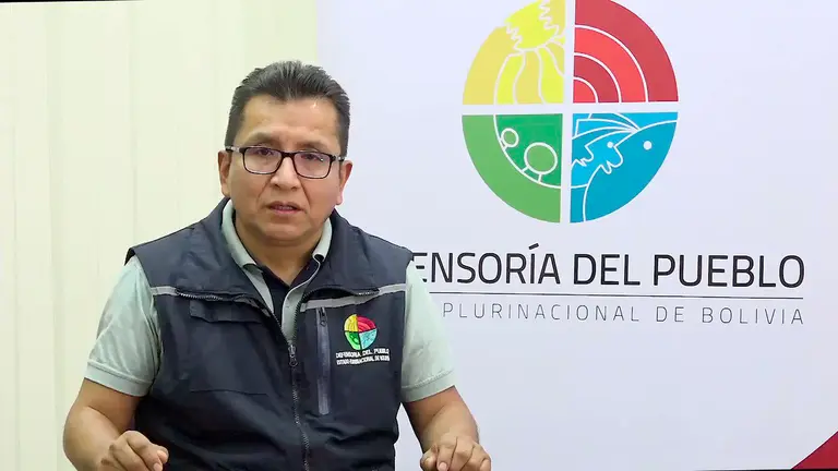 Sobre el Defensor del Pueblo y el paro en Santa Cruz. TOMADA DE ERBOL