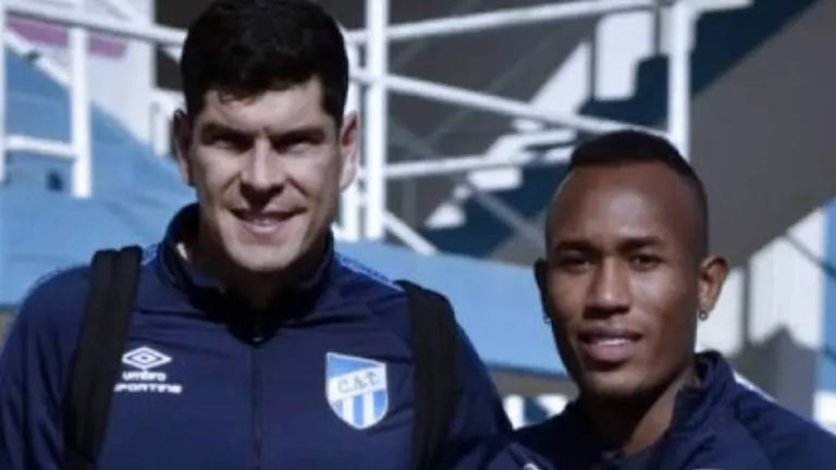 Carlos Lampe y su compa&ntilde;ero Andr&eacute;s Balanta. Tigo Sports.