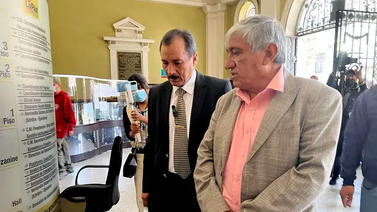 Vicente Cuellar, rector de la UAGRM y el alcalde de La Paz, Iv&aacute;n Arias./ RRSS
