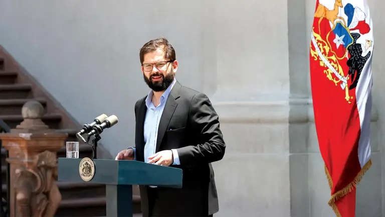 El presidente de Chile, Gabriel Boric, durante una rueda de prensa. EFE