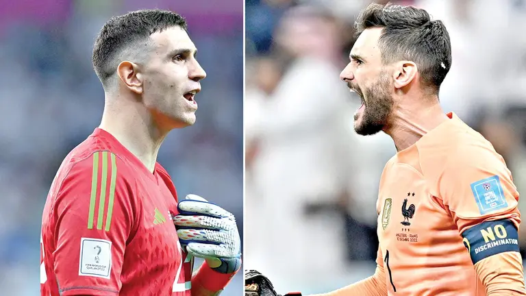 Emiliano Martínez (i) y Hugo Lloris (d) son los guardianes de Argentina y Francia.      EFE