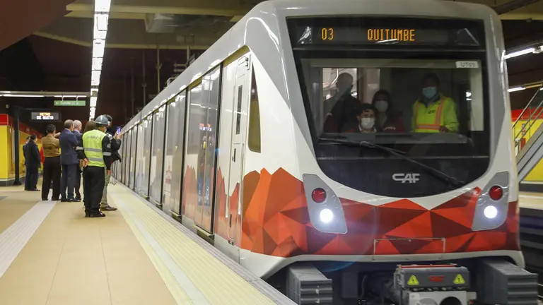 Sobre metro en Quito. EFE