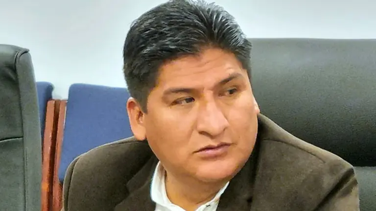 Andr&eacute;s Flores. FACEBOOK