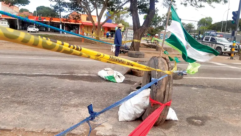 Un punto de bloqueo en un paro anterior en Santa Cruz. COMITÉ CÍVICO SANTA CRUZ