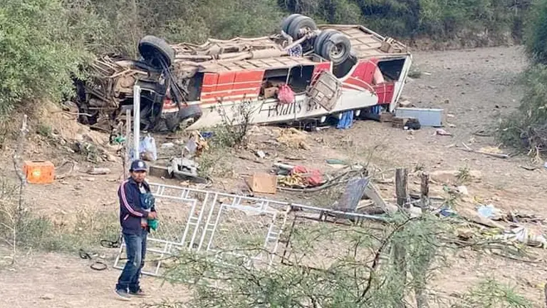 Bus se embarranca en Saipina, hay 11 fallecidos y 23 heridos./ Foto: Prensa Comarapa Digital
