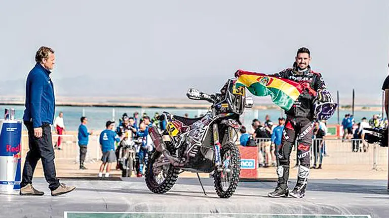 El piloto boliviano en la competencia.           TEAM NOSIGLIA