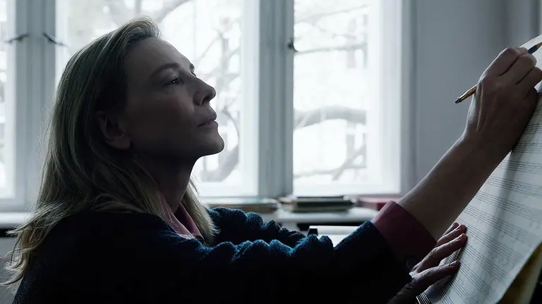 Cata Blanchett en una escena del filme "Tar". ARCHIVO