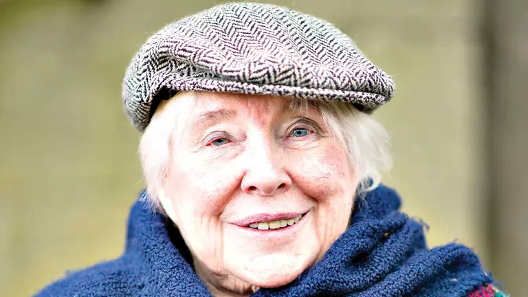 Fay Weldon, la escritora que pereci&oacute; a los 91 a&ntilde;os.  INFOBAE