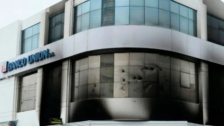Sobre Banco Uni&oacute;n. CORTES&Iacute;A