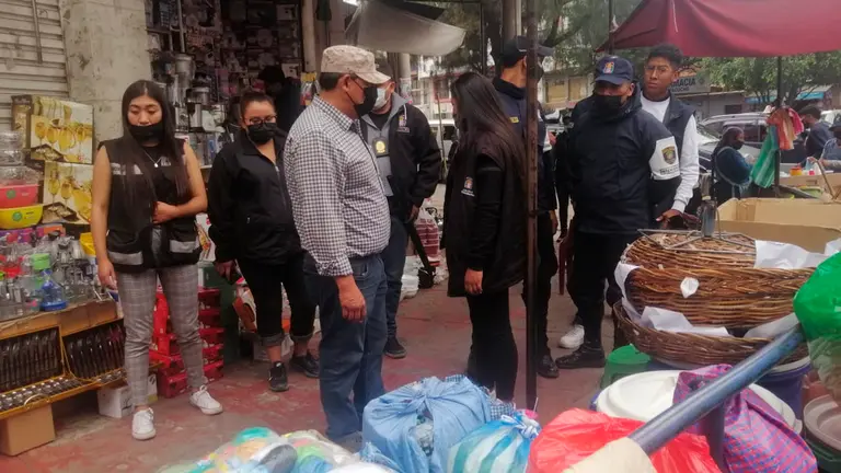 La Intendencia realiza controles en mercados de Cochabamba./ GAMC