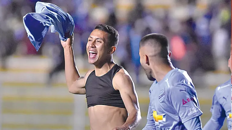 Bol&iacute;var festeja un gol en un partido del 2022. APG