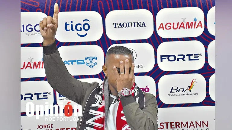 Con su caracter&iacute;stico festejo, el brasile&ntilde;o Serginho pone fin a su etapa como jugador de Wilster. Lleg&oacute; en 2017. NO&Eacute; PORTUGAL