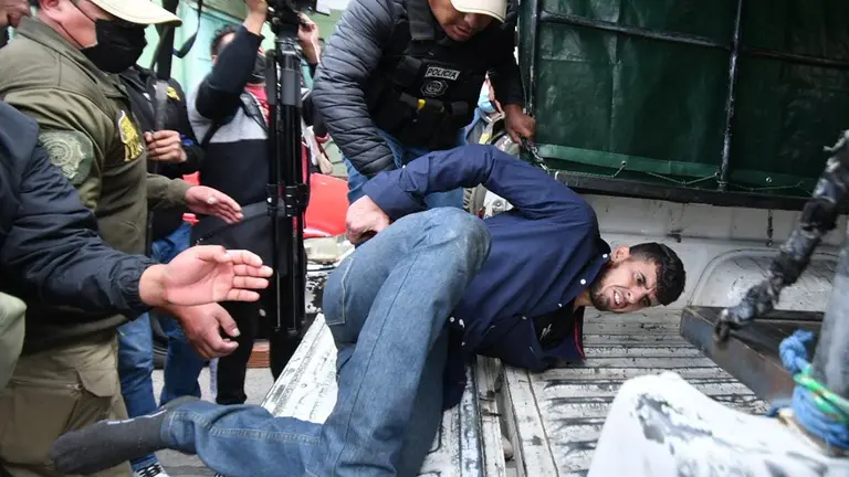 Felipe Edvaldo Menezez, el reo peligroso es trasladado a Chonchocoro. APG