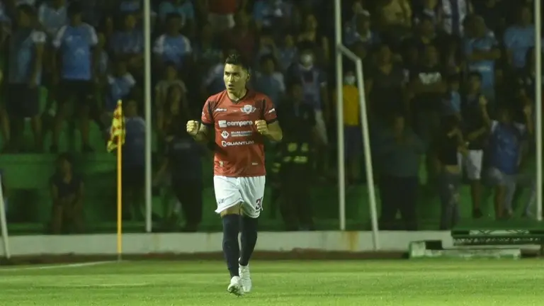 Rudy Cardozo, en el partido de Wilstermann contra Blooming. APG
