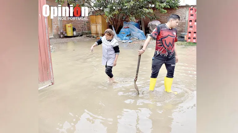 Una vivienda inundada en la zona de Co&ntilde;a Co&ntilde;a. NO&Eacute; PORTUGAL