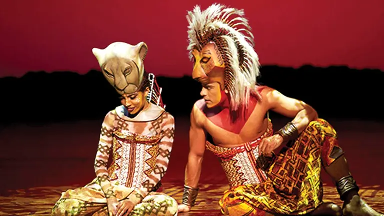 Actores interpretan el musical de "El Rey Le&oacute;n".CORTES&Iacute;A