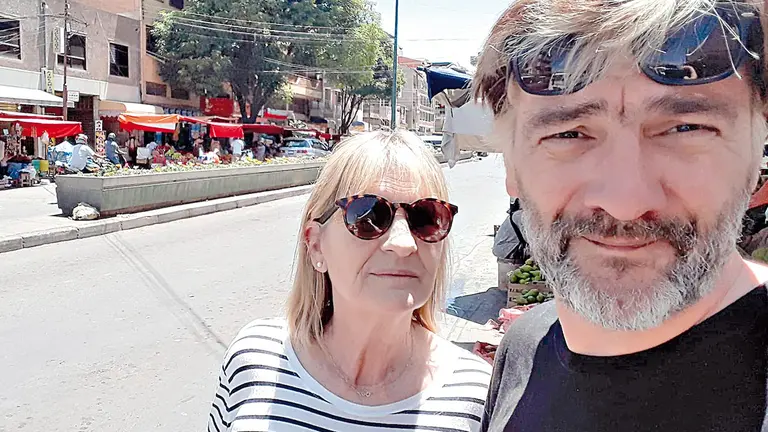El uruguayo en un mercado de Cochabamba.                 CORTESÍA