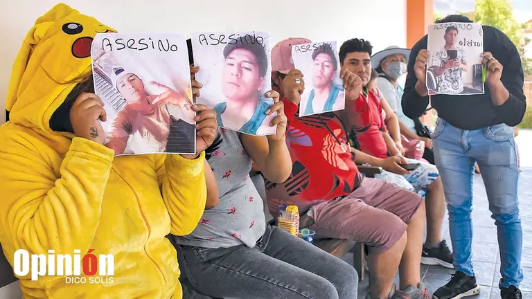 Familiares exigen justicia por las muertes de Luis y Eddy. DICO SOL&Iacute;S