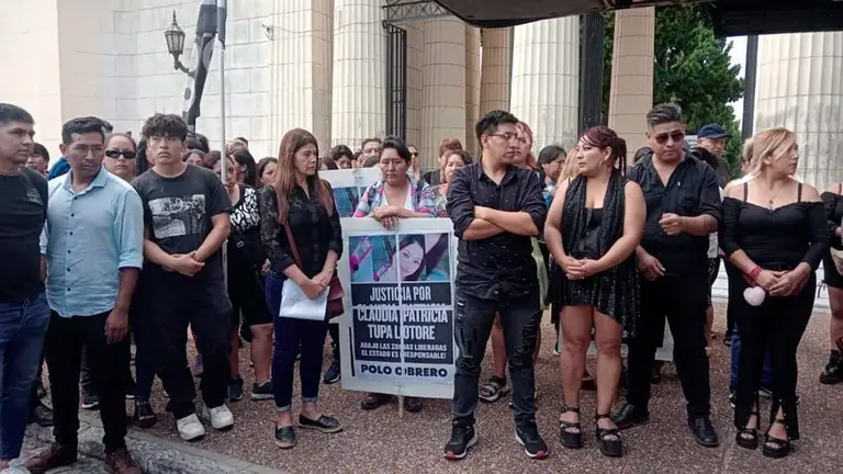Piden justicia para Claudia Tupa, boliviana fallecida en Argentina. FACEBOOK ARACELY LOTORE