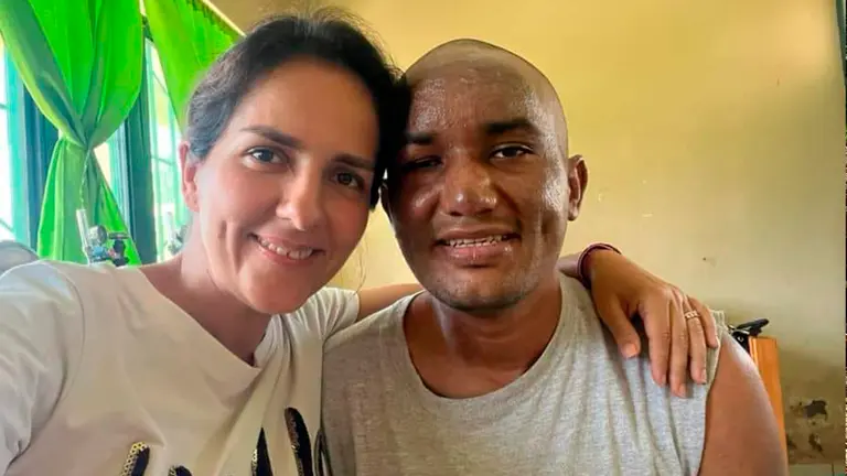 Jhonatan Acosta, joven que sobrevivi&oacute; 31 d&iacute;as en la selva, junto a su hermana Carla. FACEBOOK CARLA ACOSTA