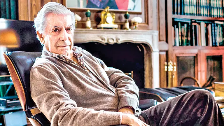 El escritor peruano Mario Vargas Llosa. EL CORREO.COM