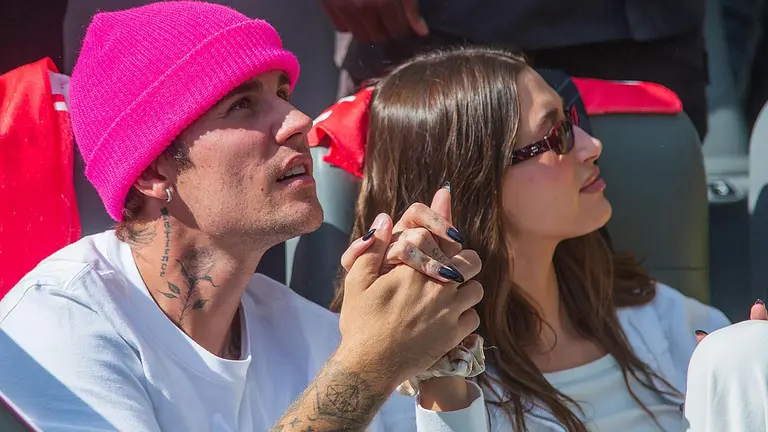 El cantante canadiense Justin Bieber y la modelo estadounidense Hailey Bieber, en una fotografía de archivo. EFE