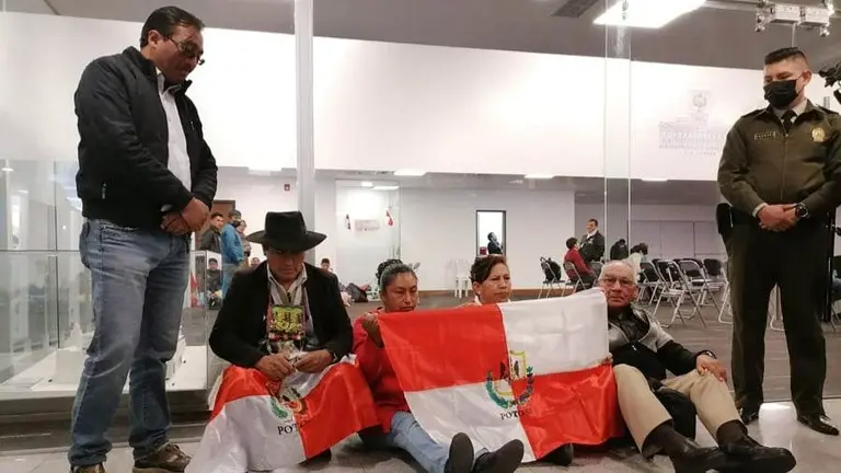 Miembros de Comcipo, en huelga de hambre por la Ley del Litio. ERBOL