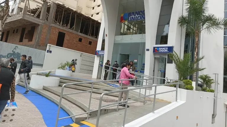 El Banco Uni&oacute;n, situado en Cochabamba. NICOLE VARGAS