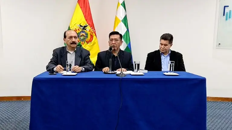 Conferencia de la ASFI./ RRSS