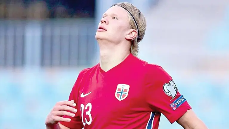 Erling Haaland, en un partido con su selecci&oacute;n, Noruega./ MARCA.COM