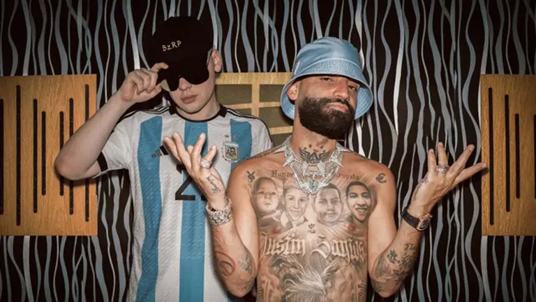 Fotograf&iacute;a promocional de la Sessi&oacute;n 54 entre Bizarrap y Arc&aacute;ngel./ REDES SOCIALES