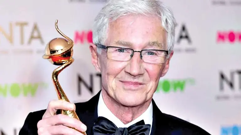 El presentador de televisi&oacute;n Paul O' Grady, 
popularmente conocido como Lily Savage./ AGENCIAS
