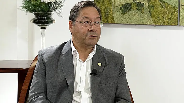 El presidente Luis Arce, en la entrevista de este martes./ BTV